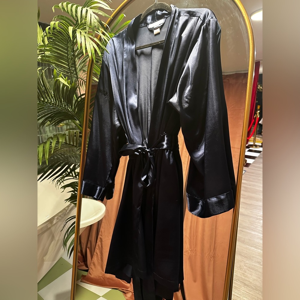 Morgan Taylor Midnight Satin robe Coat